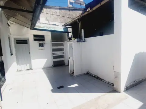 Depto Tipo Casa en Venta en Caseros, USD 45.000
