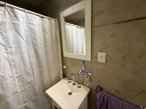 Depto Tipo Casa 2 ambientes con 1 baño