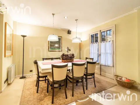 Casa 5 ambientes con 3 baños
