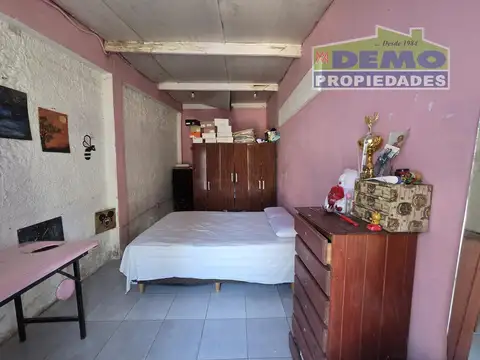 Casa 6 ambientes con 1 baño