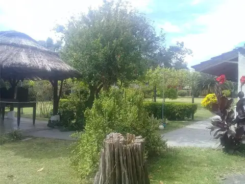 OPORT. UNICA EXC. CASAQUINTA C/PISCINA EN PADUA SUR A 10 CDS CENTRO,LOTE 33X62, 6 AMB.200M2