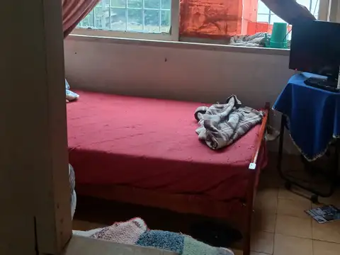 MONOAMBIENTE SUPER LUMINOSO AL CONTRA FRENTE. APTO PROF. IDEAL TEMPORARIO. CERCA EMBAJADA USA
