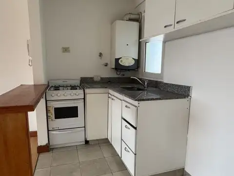 Depto Tipo Casa en Alquiler de 3 ambientes