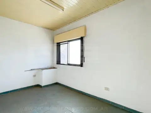 Venta en block de 2 unidades de vivienda más local comercial Venta - Tigre