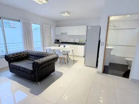 Departamento 2 amb  muy luminoso a mts de av Cabildo edificio 2 años antiguedad