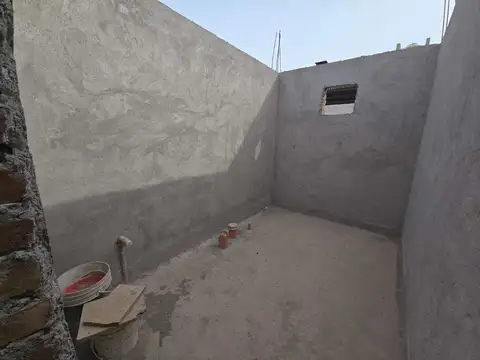 VENTA LOTE CON AVANCES DE OBRA EN LA CLEMENTINA