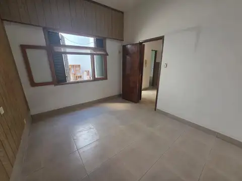 Ph contrafrente entrada independiente 2 y 1/2 amb patio