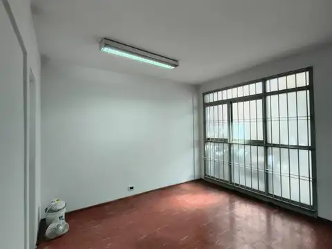 Local en Balcarce al 1500