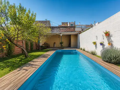 Venta PH 3 ambientes Mataderos cochera y pileta 