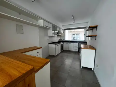 Departamento en Alquiler de 3 dormitorios