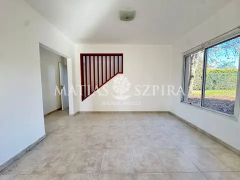 Casa en Venta con 1 cochera