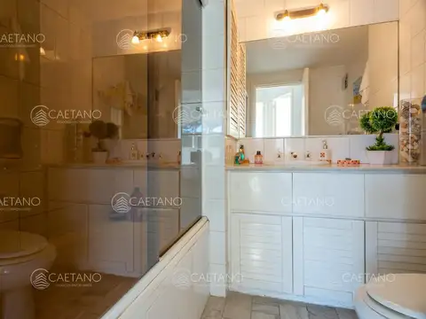 Departamento 4 ambientes con 2 baños