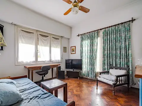 Casa 7 ambientes con 3 baños