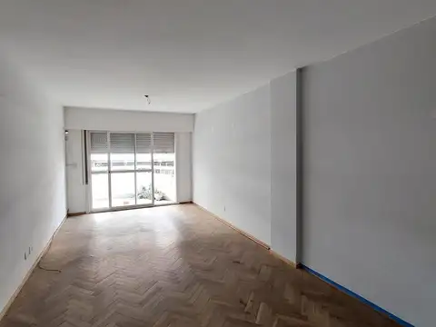 Departamento en Alquiler de 4 Dormitorios 