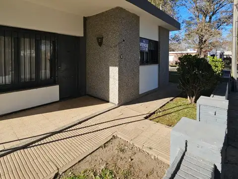 Casa en Venta al Oeste