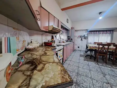 Depto Tipo Casa 4 ambientes con 1 baño
