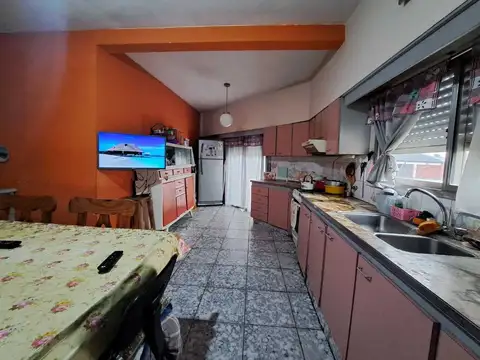 Depto Tipo Casa en Venta de 4 ambientes
