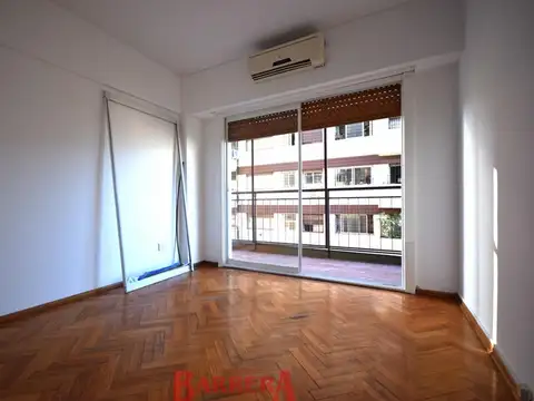 Departamento 4 Ambientes Refaccionado a Nuevo - Piso alto