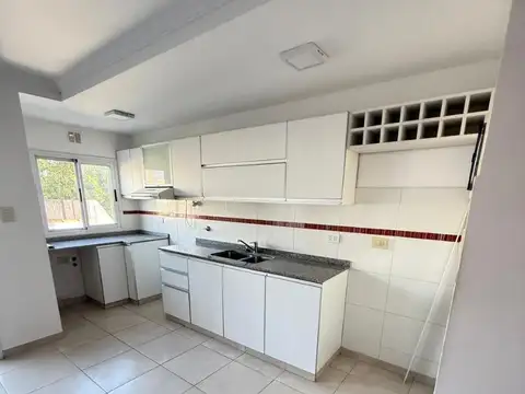 Sadi Carnot 200, Piso 2