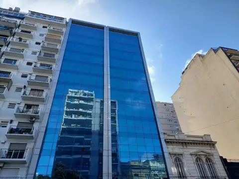 Edificio Comercial en Recoleta