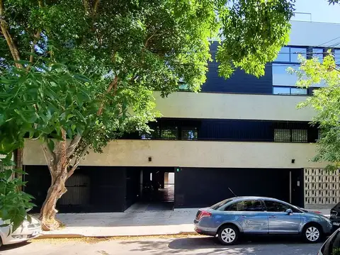 VENTA COCHERA SEMICUBIERTA VILLA PUEYRREDON PB
