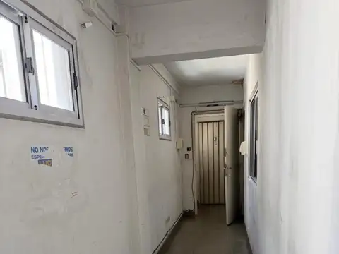 Oficina en Alquiler con 1 cochera