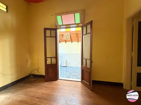 Depto Tipo Casa en Alquiler en Mataderos, $ 890.000