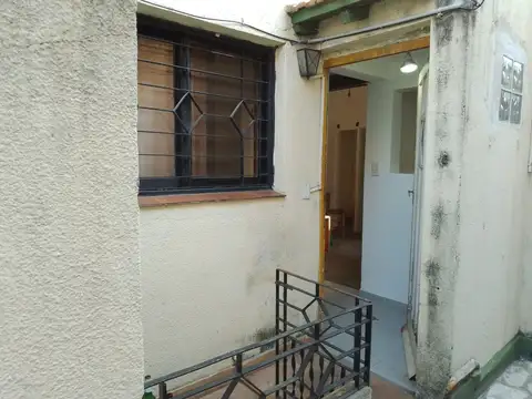 PH EXCELENTE UBICACION BANFIELD