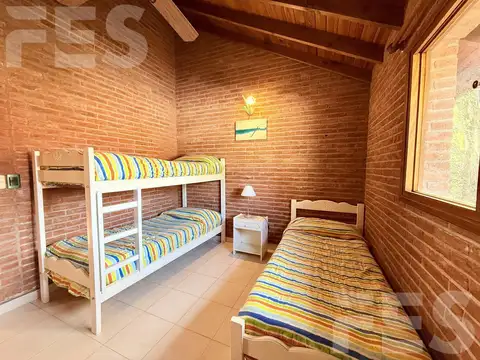 Oficina en Venta en Valeria del Mar, USD 450.000