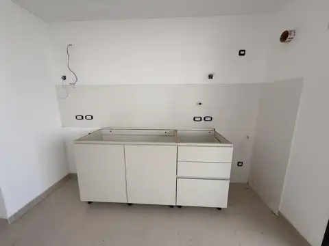 Departamento en Venta en Moron Sur, USD 77.000