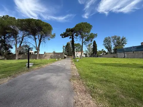 Terreno en Venta en Hurlingham, USD 42.000