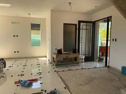 Casa en Venta en Pilar del Este - Santa Elena, USD 230.000