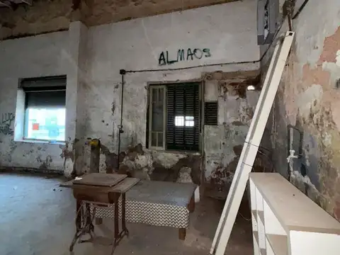Local en Venta 50 años
