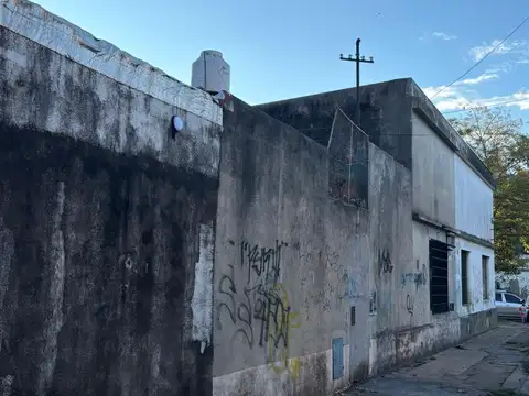 BARTOLOME MITRE  al 200