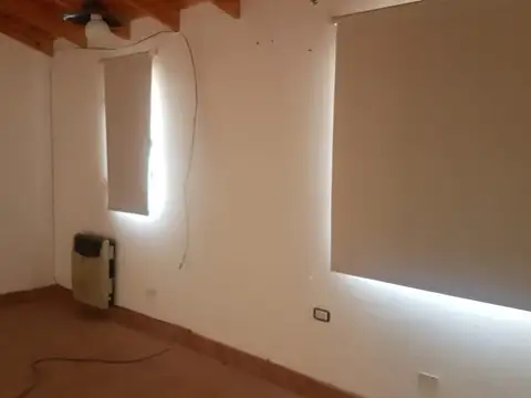 Casa en Alquiler con 1 cochera