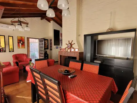 Casa en venta en Country Las Lajas