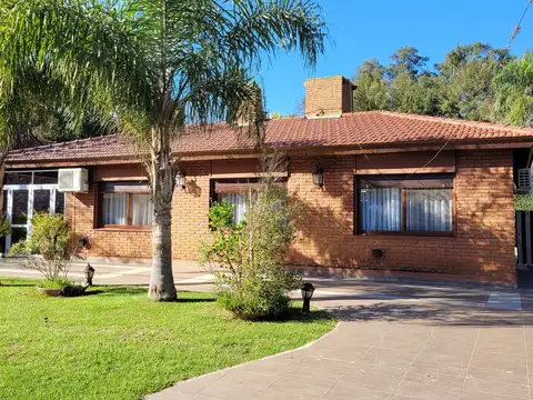 Casa en venta en Country Las Lajas