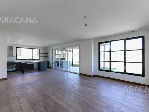 Casa Monoambiente con 3 baños