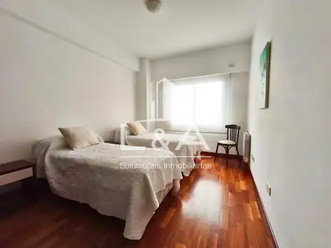 Departamento en Venta en Zona Centro, USD 180.000