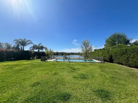 Casa en Alquiler en Villanueva, USD 3.000