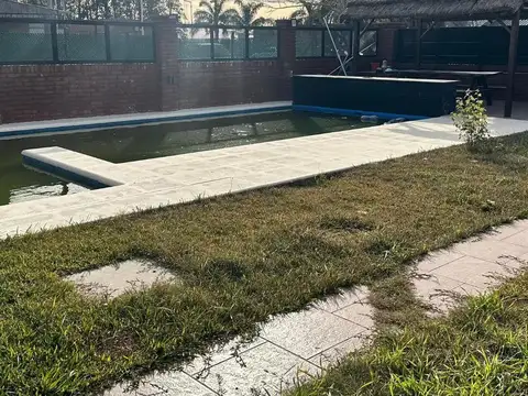 Casa 4 ambientes con 1 baño