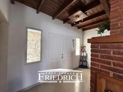 Casa en Venta con 6 cocheras