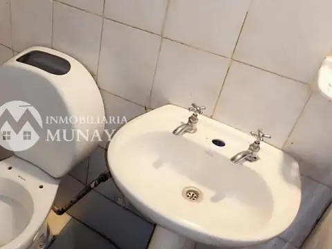Casa 6 ambientes con 1 baño