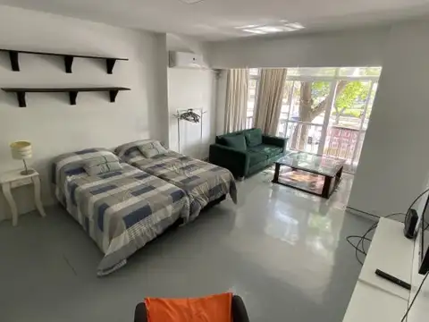 AV DEL LIBERTADOR 8100 , Piso 1