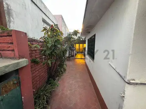 Casa en Venta en Castelar Sur, USD 83.000