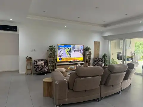Casa en Alquiler en Terralagos, USD 3.500