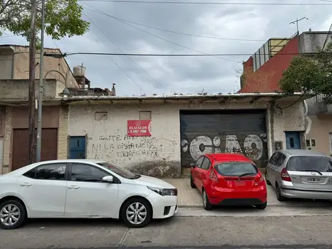 Mendoza y Juan Crisol - Deposito/Galpon en Venta - Excelente ubicacion