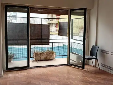 Av. Cabildo 600, Piso 2