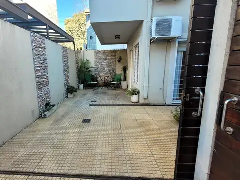 Casa en Venta en Adrogue, USD 135.000