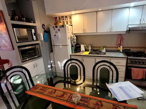 MUY BUEN DUPLEX DE 3 AMB EN COMPLEJO EN ADROGUE